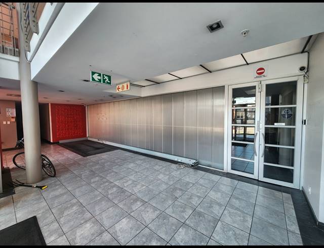 2,355M² WAREHOUSE TO LET IN TUNNEY